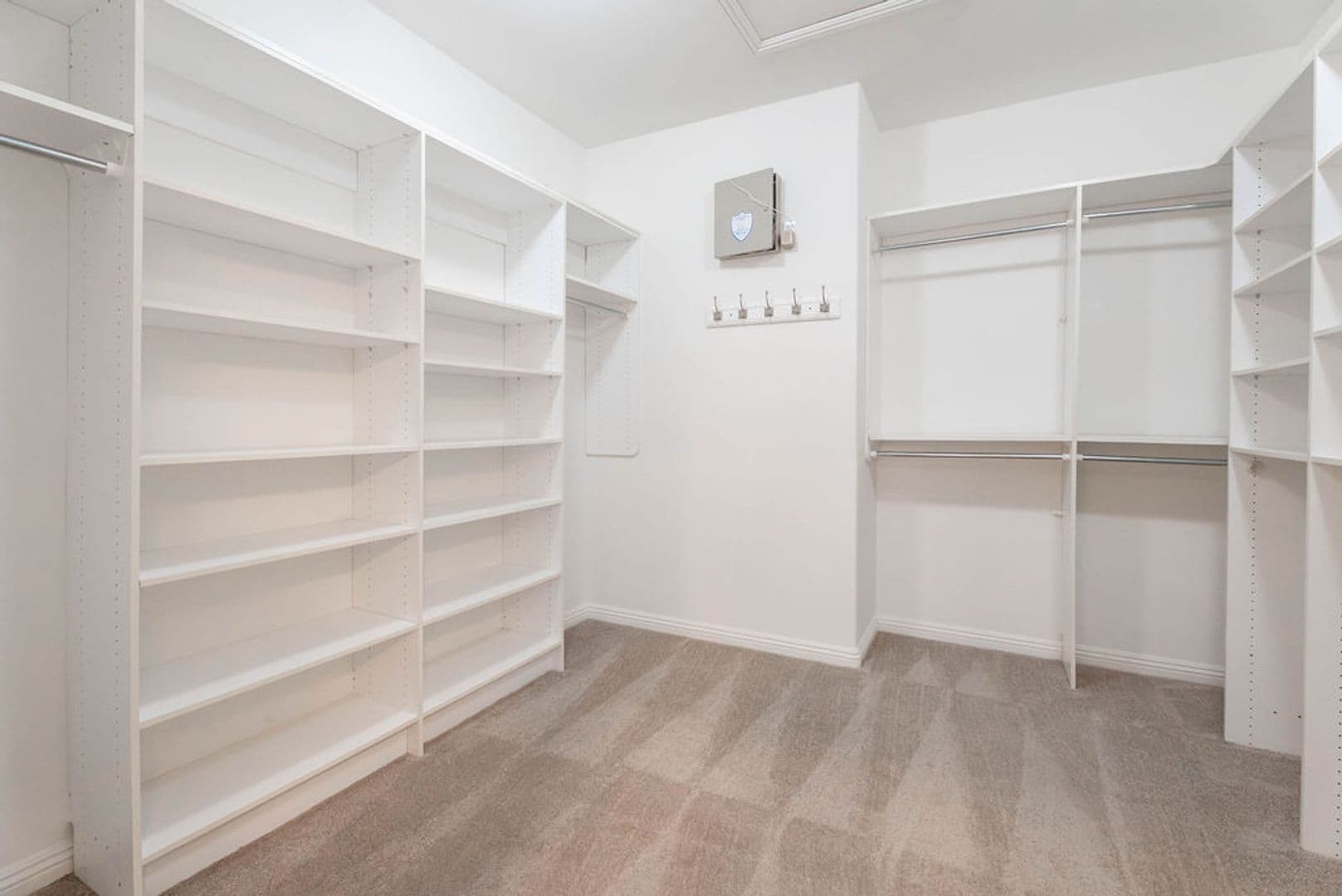 Las Vegas House: 9216 Worsley Park Pl
