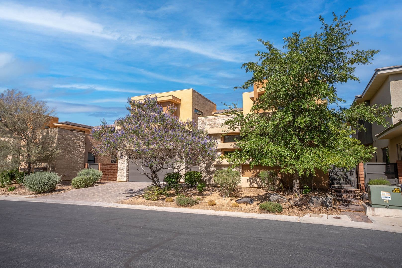 Las Vegas House: 86 Pristine Glen St