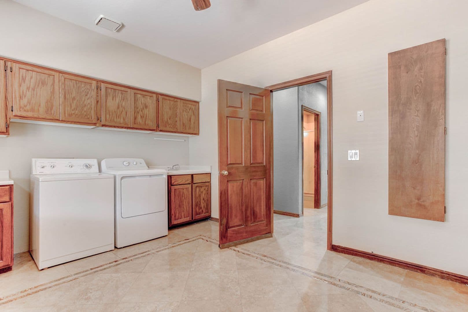 Las Vegas House: 3170 Appleblossom Circle