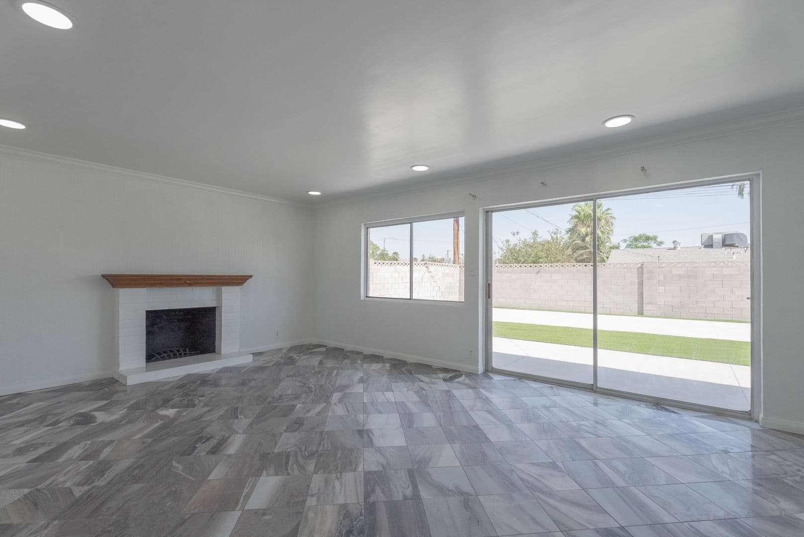 Las Vegas House: 2298 Golden Arrow Dr