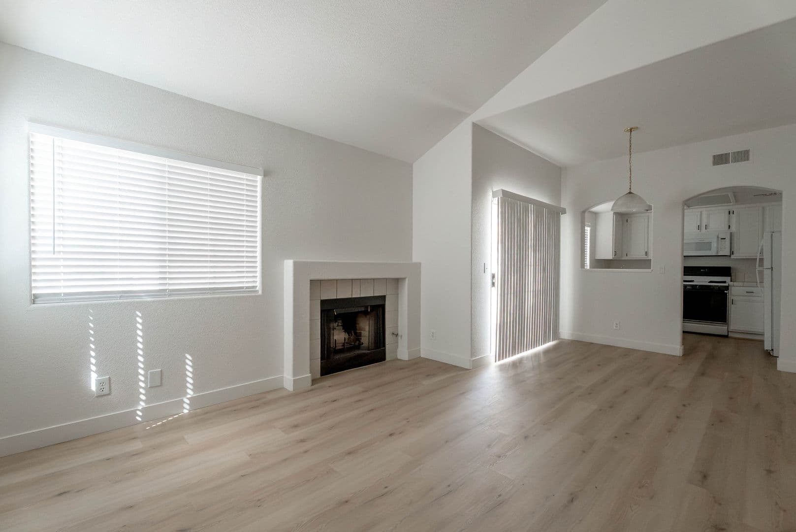 Henderson Condo: 356 Seine Way #356