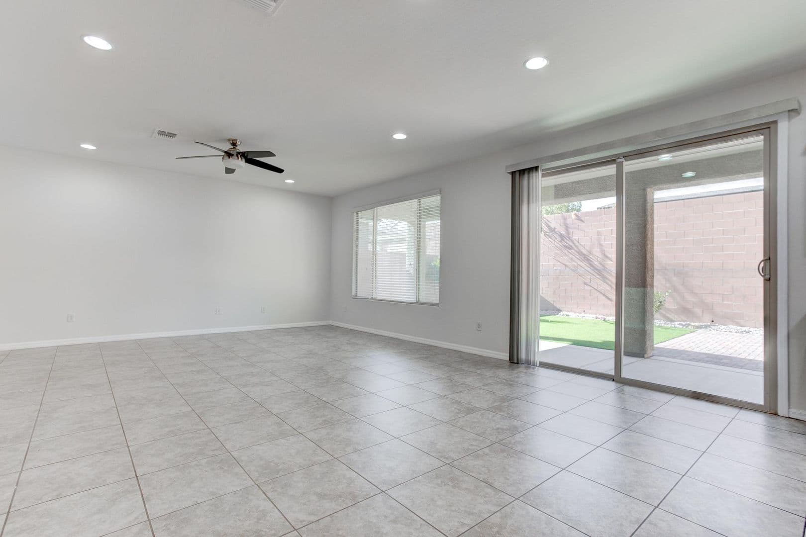 Las Vegas House: 7141 Tavita St