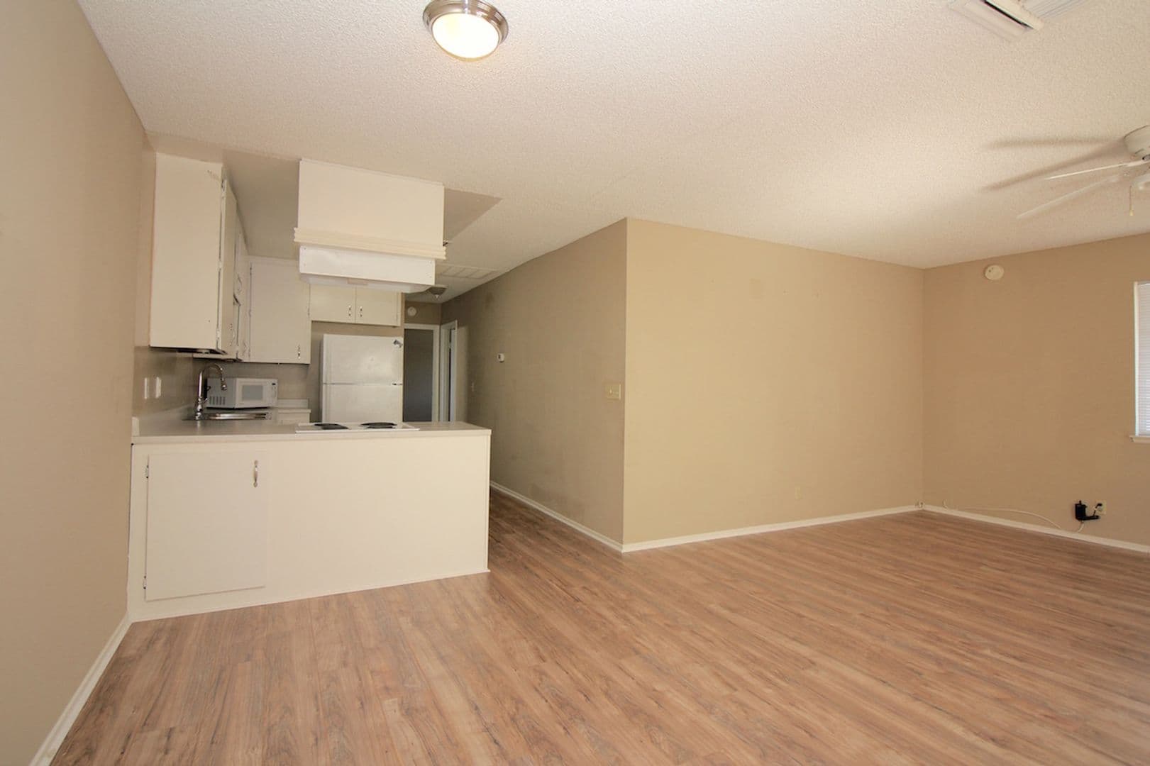 Las Vegas Condo: 1470 Elizabeth Ave #4