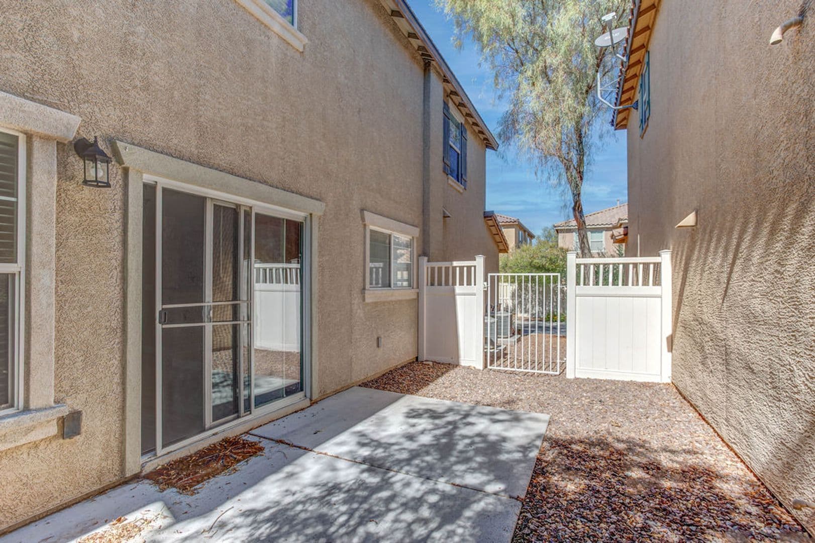 Henderson House: 3164 Degas Tapestry Ave
