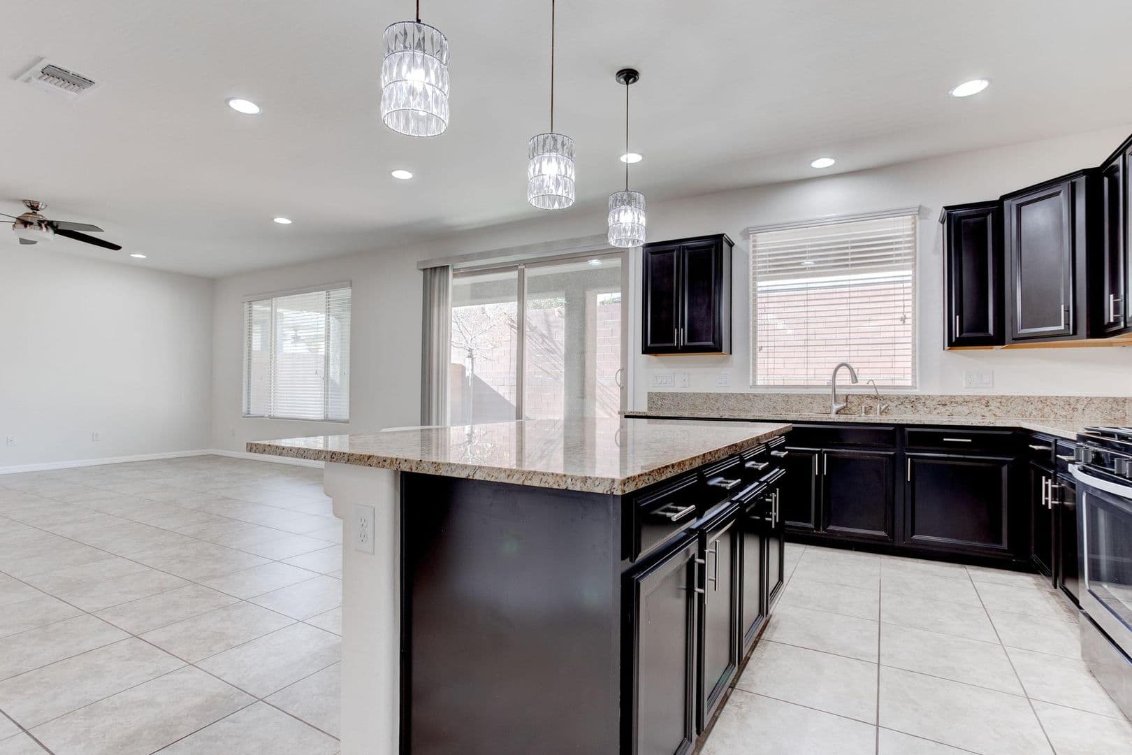 Las Vegas House: 7141 Tavita St