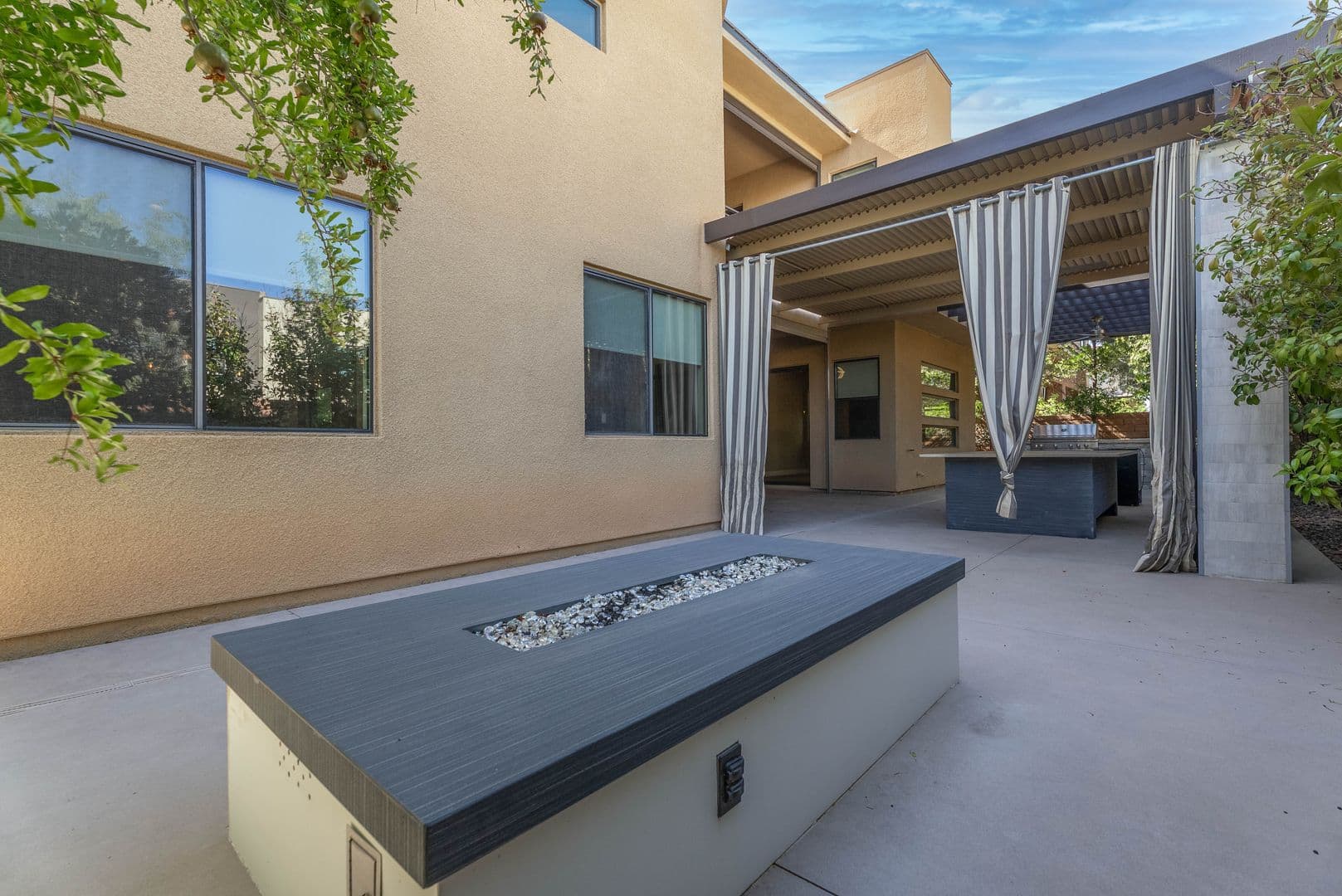 Las Vegas House: 86 Pristine Glen St