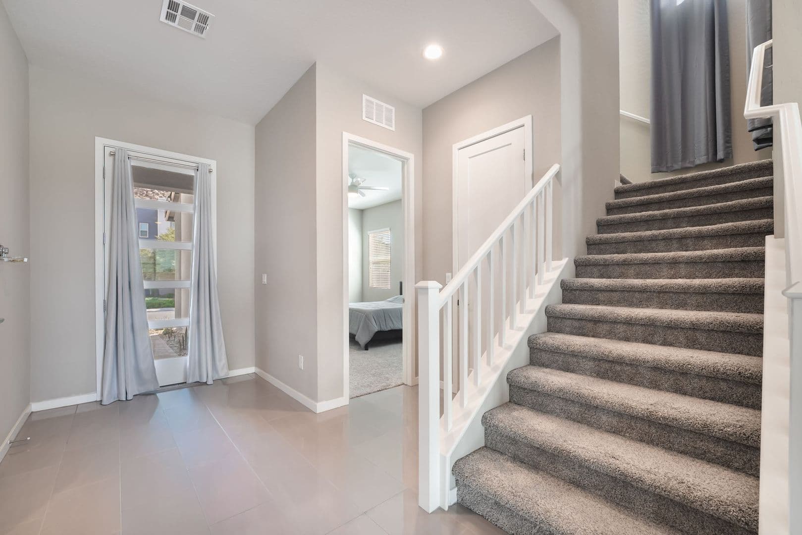 Henderson House: 813 Horizon Canyon Dr