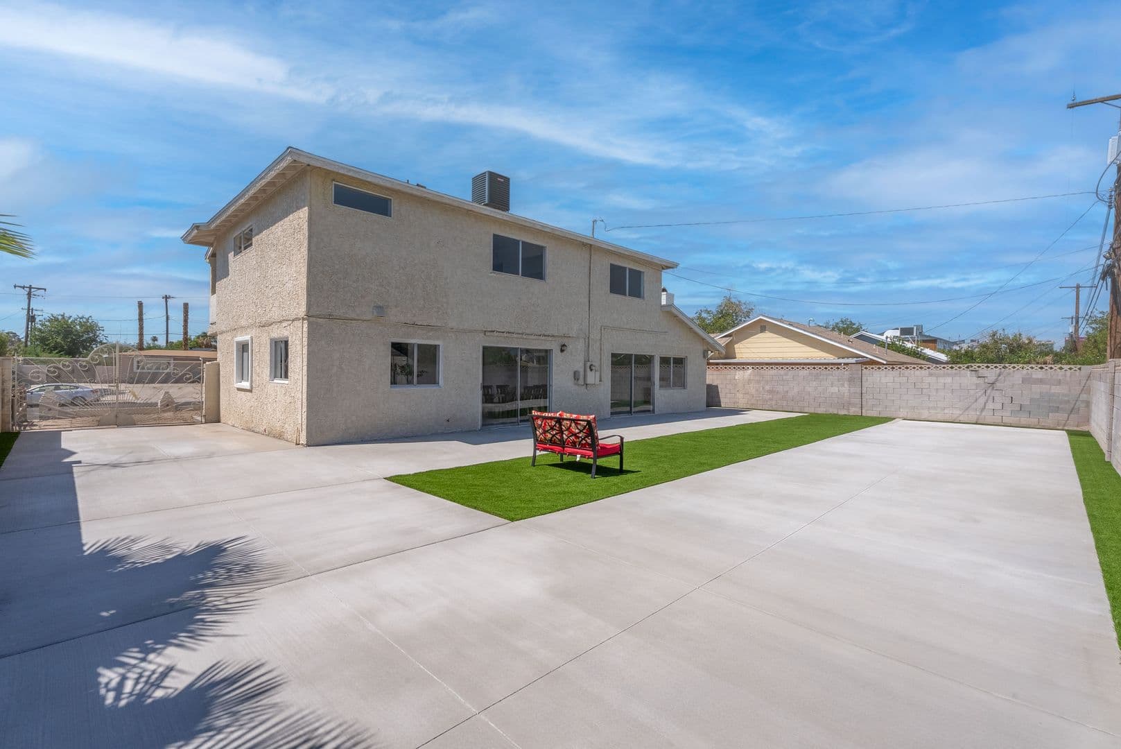 Las Vegas House: 2298 Golden Arrow Dr
