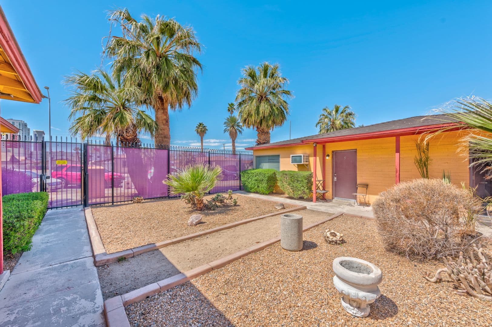 Las Vegas Apartment: 210 N 10th St