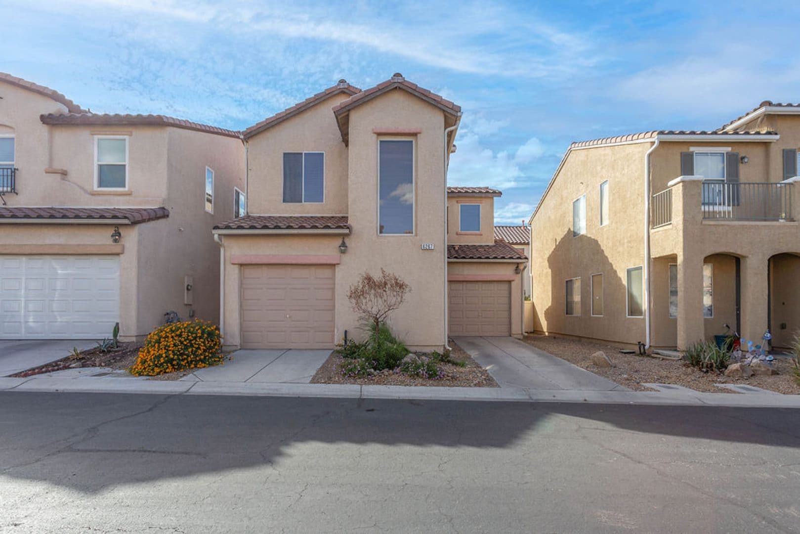 Henderson House: 6267 Castle Kennedy St