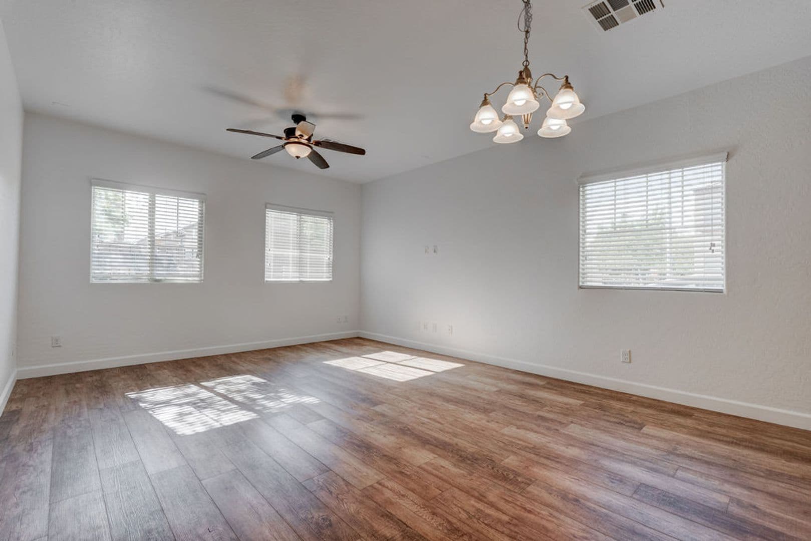 Las Vegas House: 7733 Lively Loom Ct