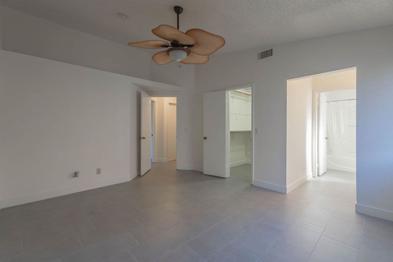 Las Vegas House: 7045 Sawtooth Dr