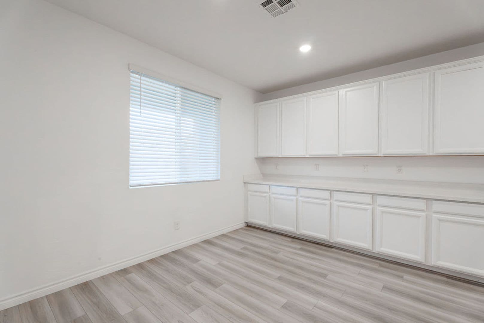Las Vegas House: 6822 Greensmen Ave