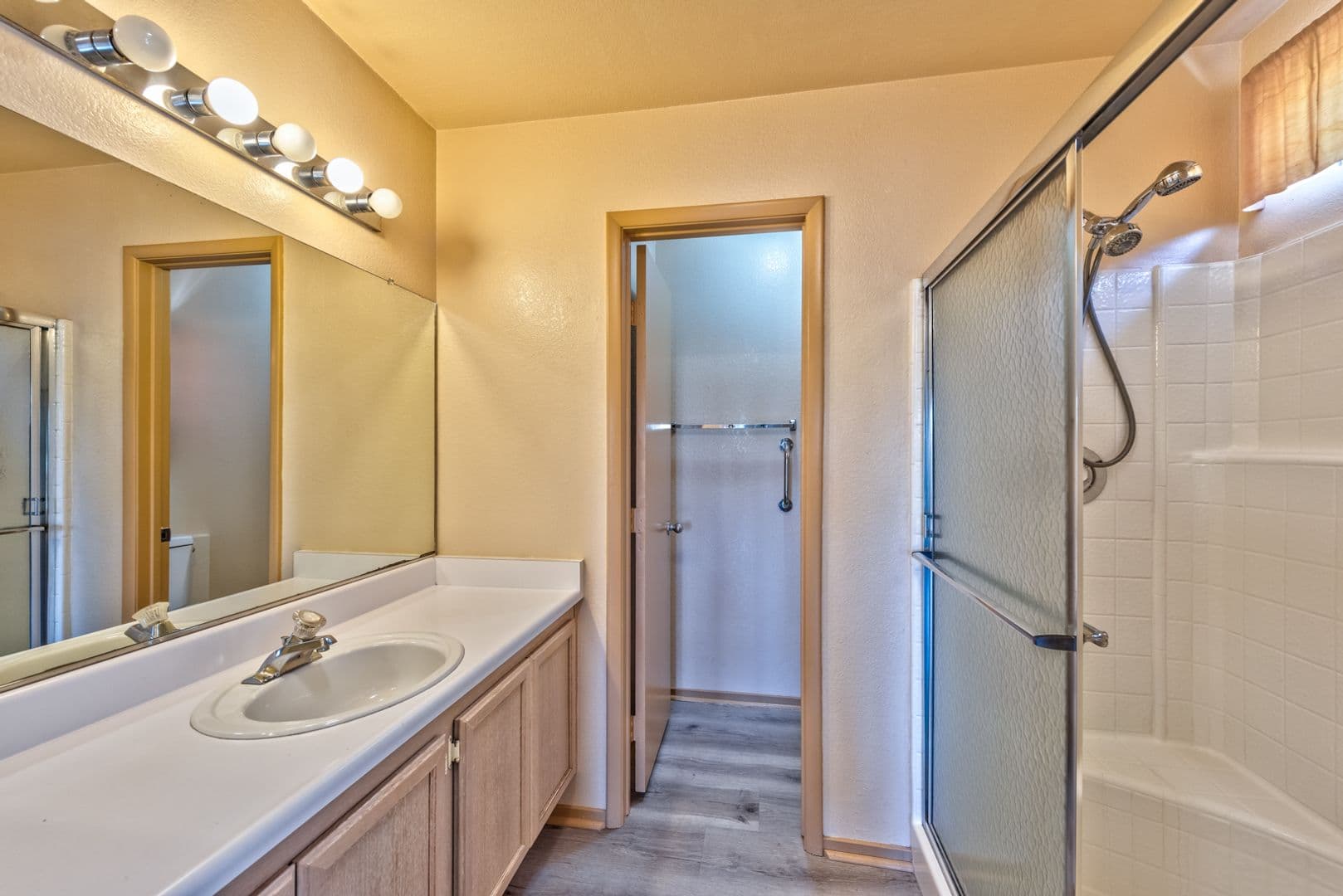 Las Vegas House: 2022 Crowley Way