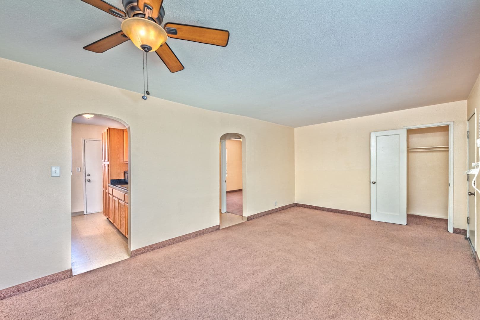 Las Vegas Apartment: 210 N 10th St