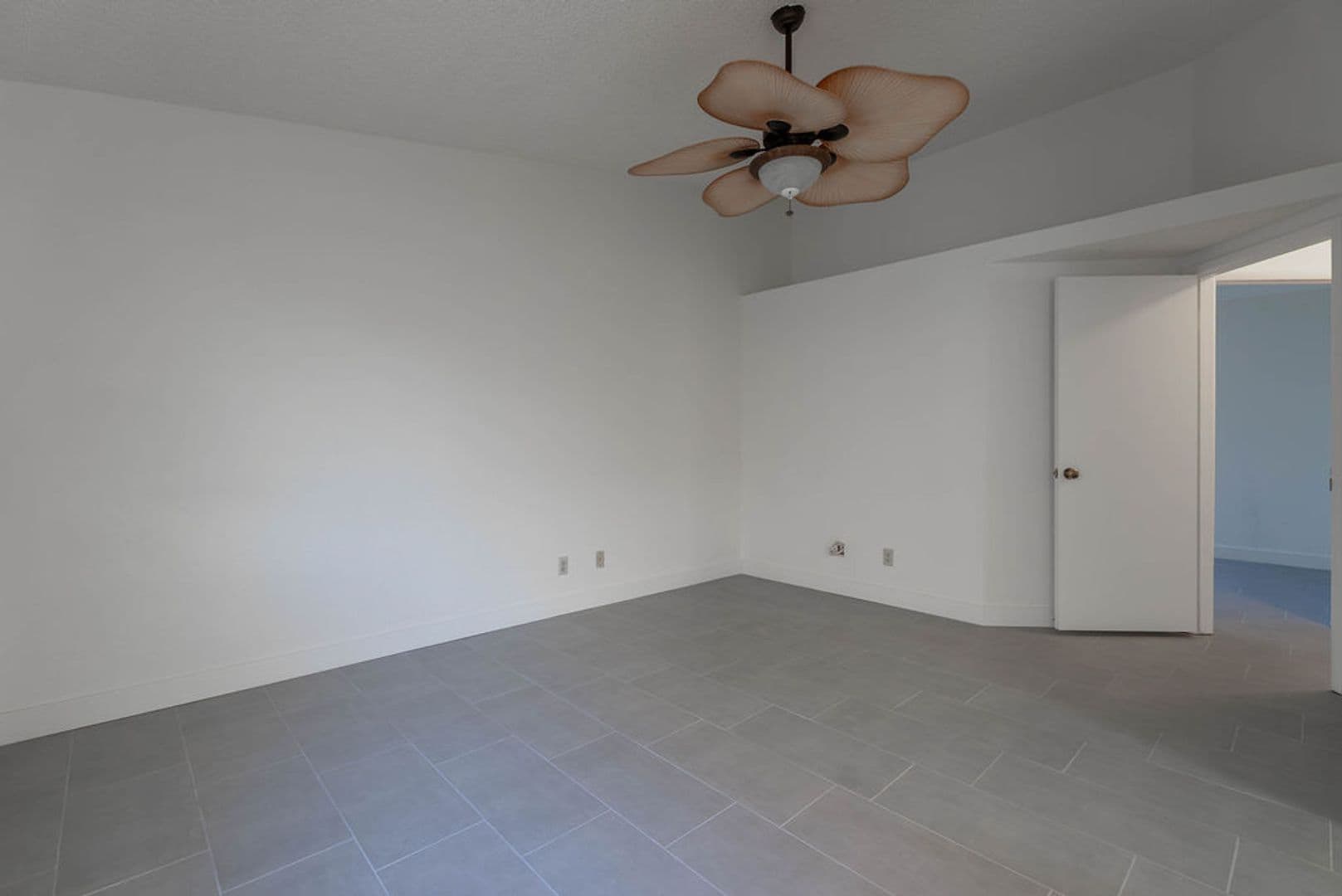 Las Vegas House: 7045 Sawtooth Dr