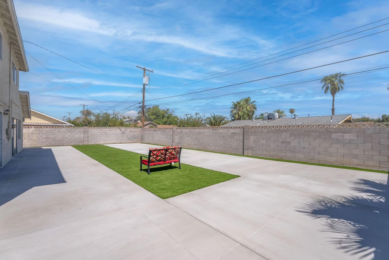 Las Vegas House: 2298 Golden Arrow Dr