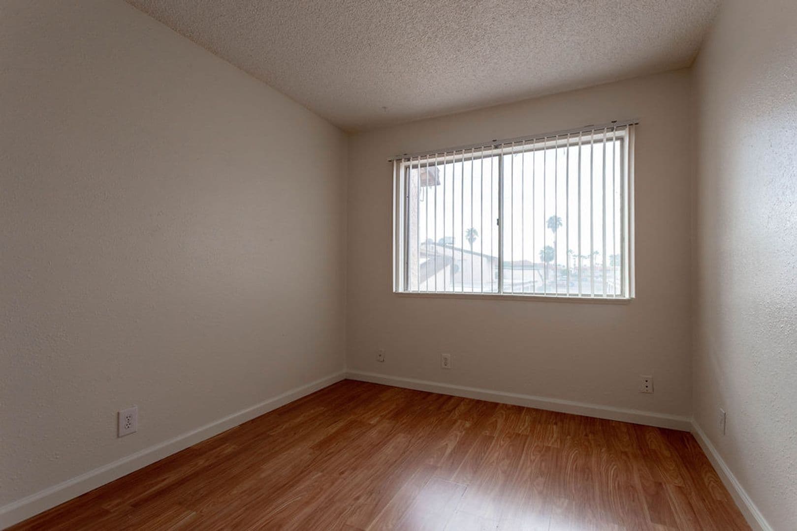 Las Vegas Townhome: 4362 Caliente St #15