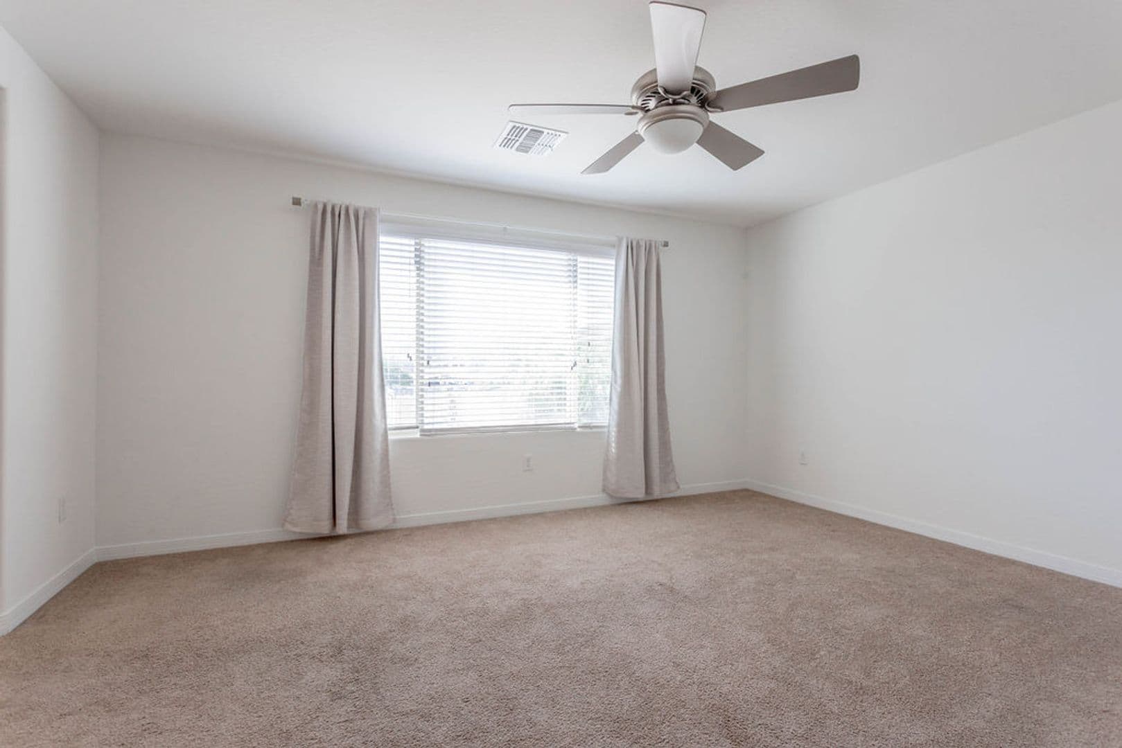 Las Vegas House: 7167 Avana St