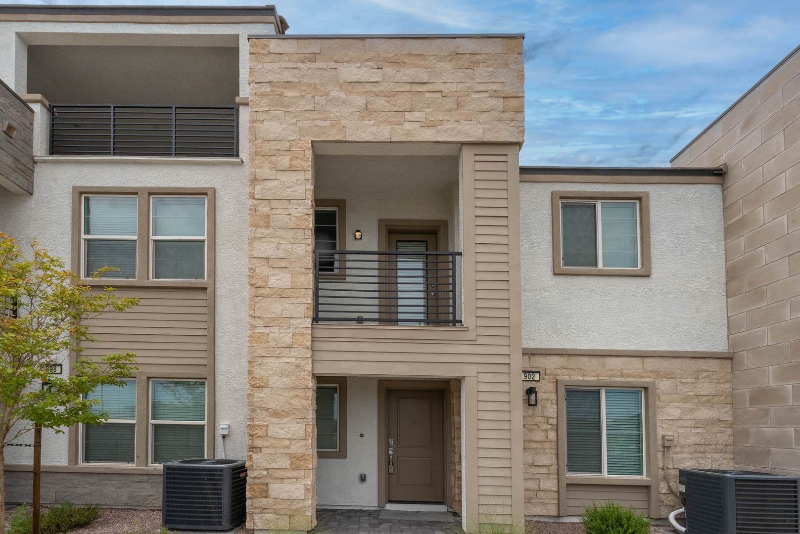 Henderson Townhome: 902 Bronzite St