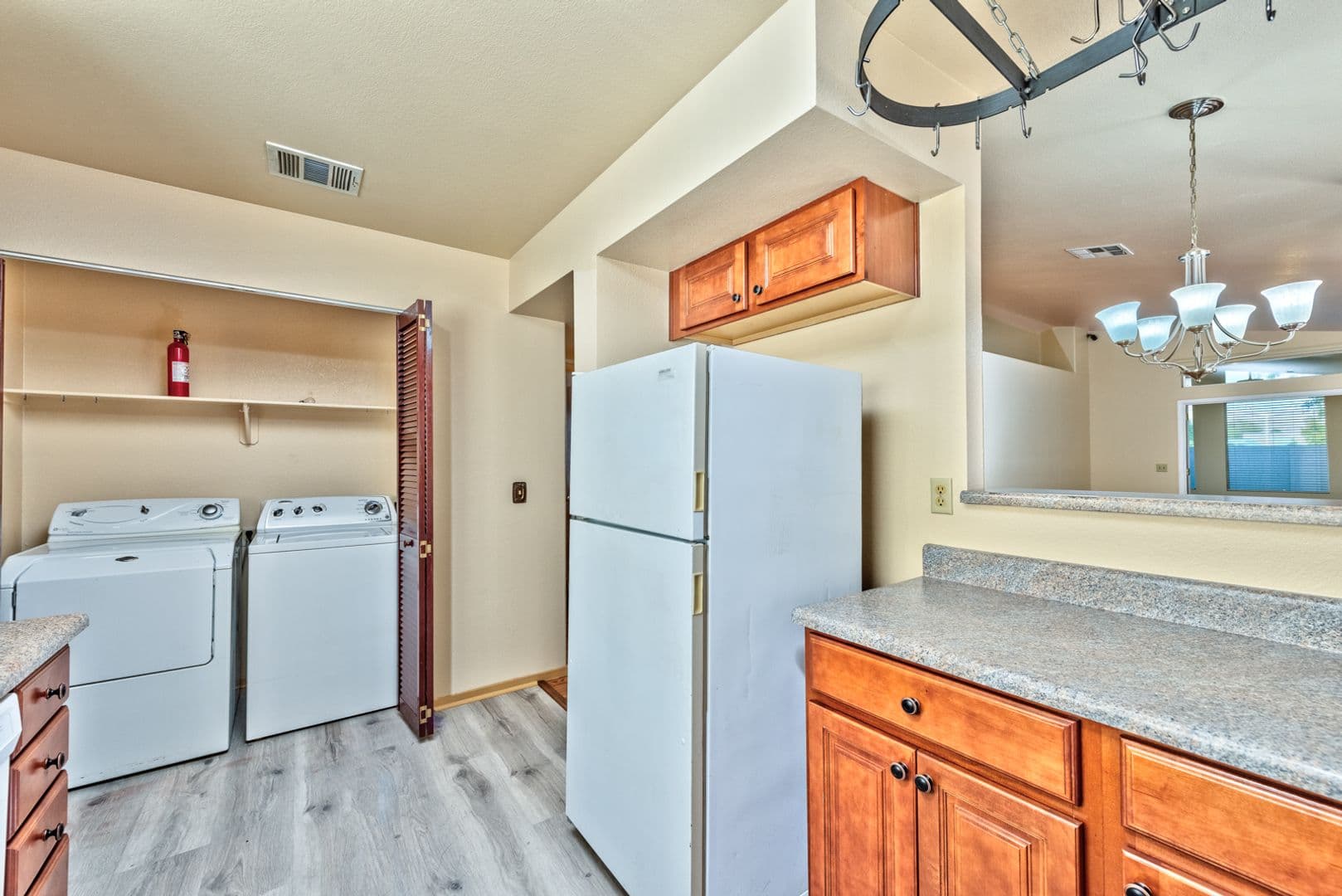 Las Vegas House: 2022 Crowley Way