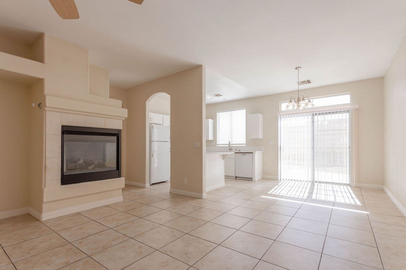 Henderson House: 1407 Hometown Ave