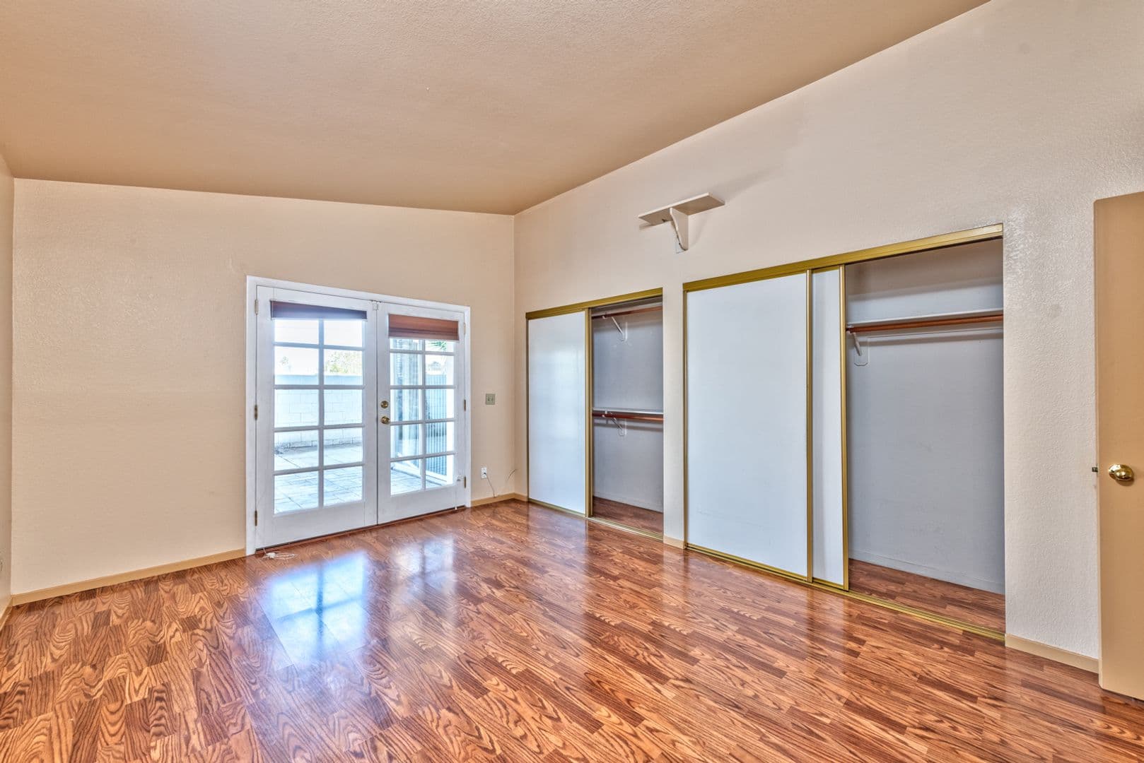Las Vegas House: 2022 Crowley Way