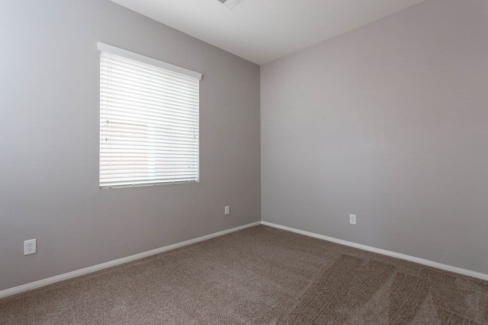 Las Vegas House: 9820 November Rain St