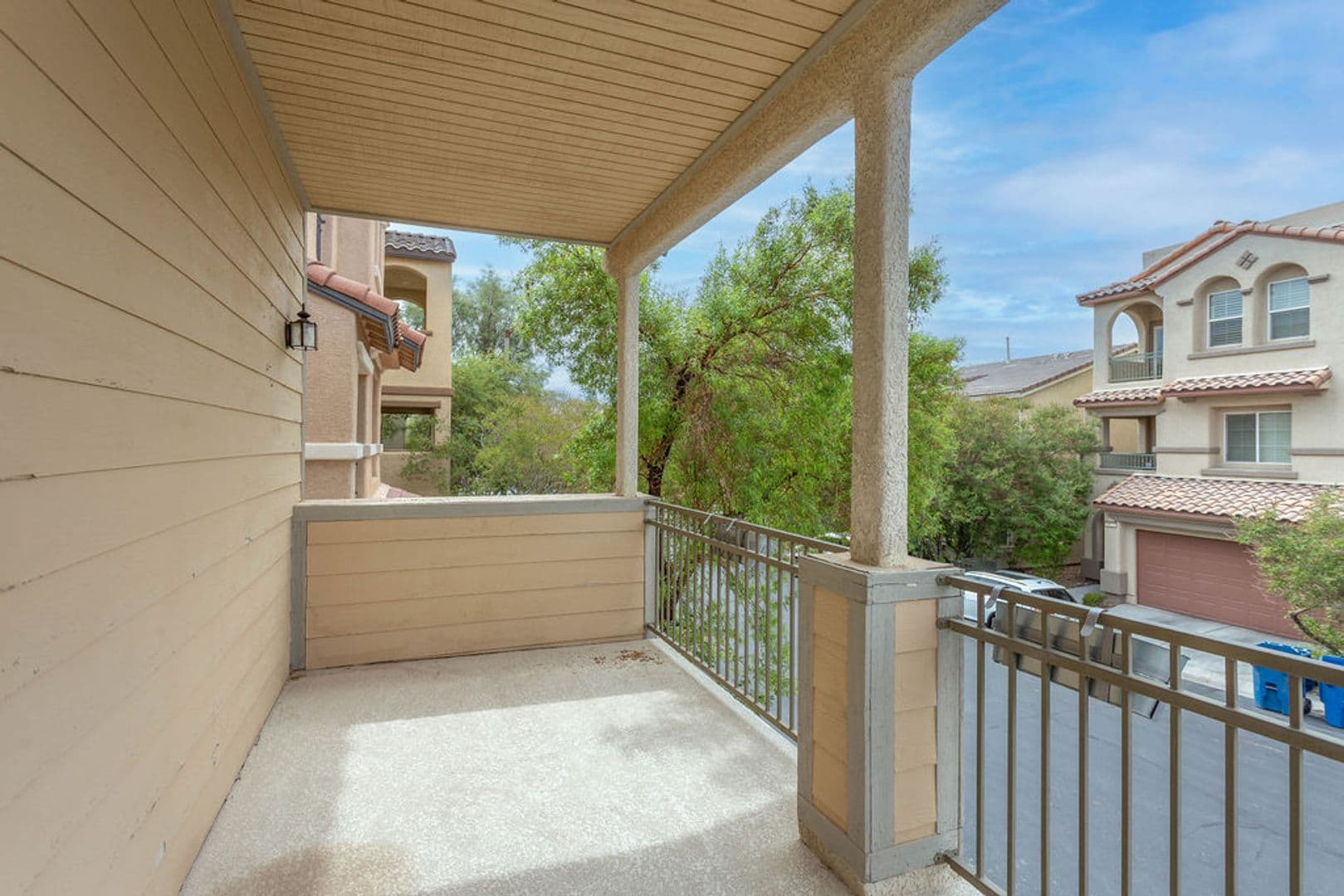 Las Vegas House: 9820 November Rain St