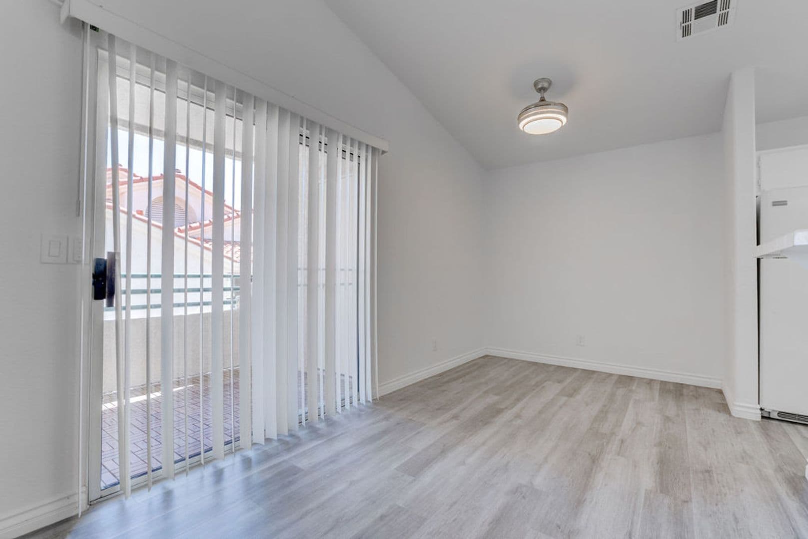 Las Vegas Condo: 600 Devonhall St #202