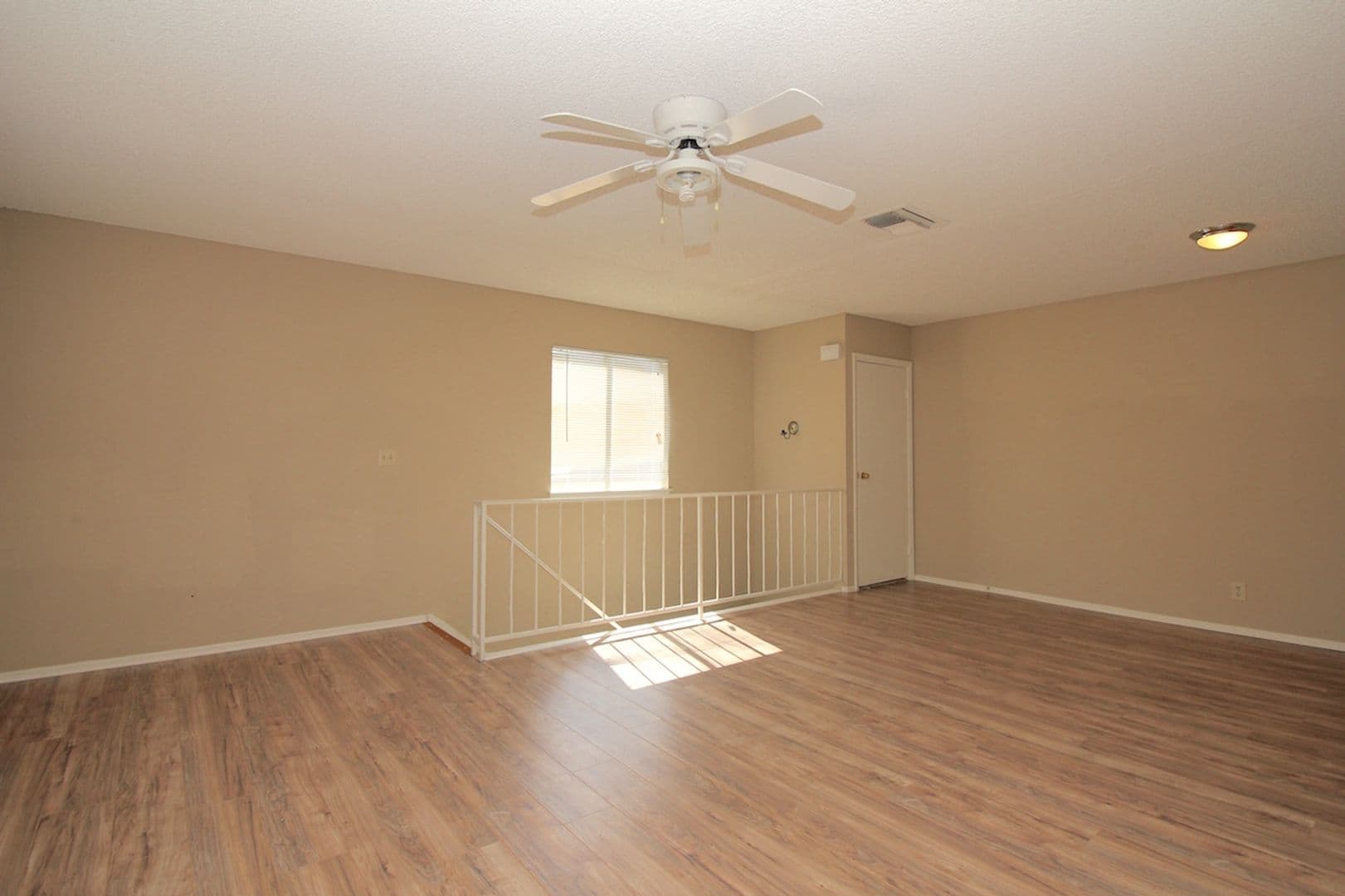 Las Vegas Condo: 1470 Elizabeth Ave #4