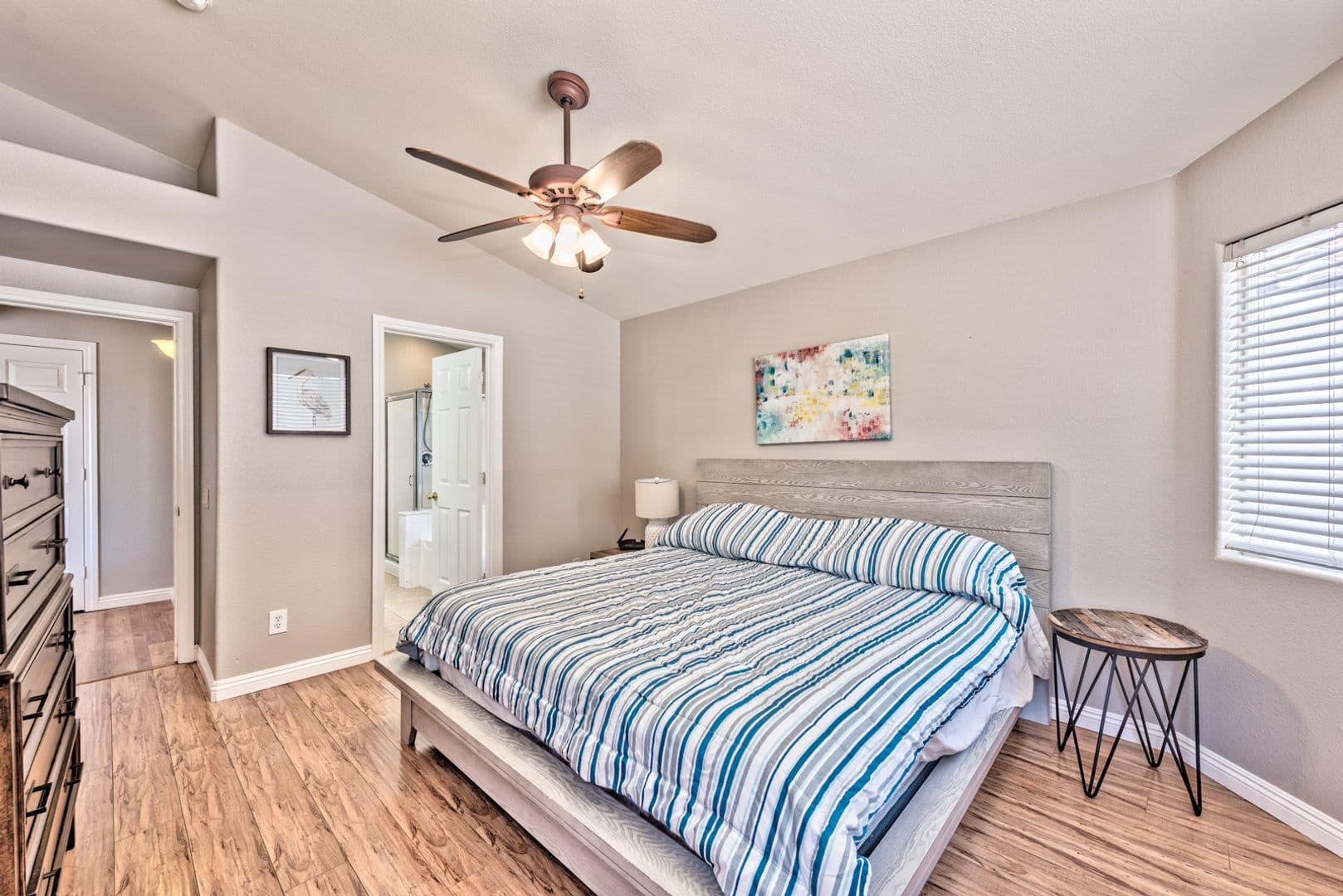 Henderson House: 2146 Sunset Vista Ave