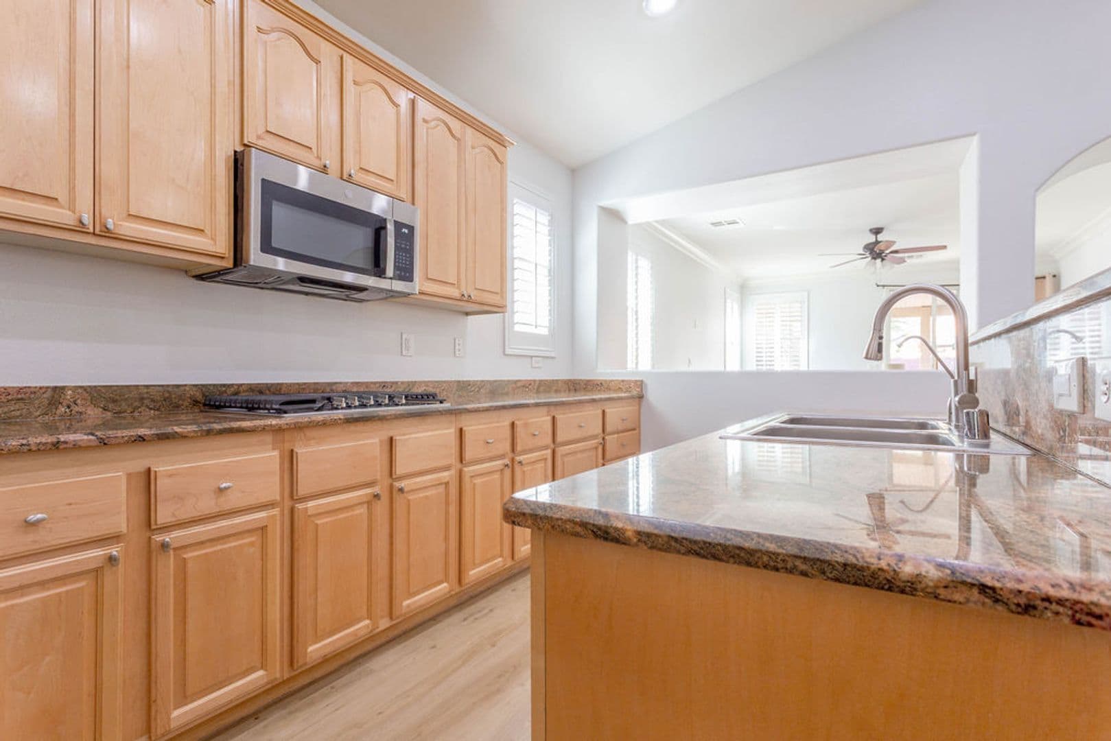 Las Vegas House: 9122 Sendero Ave