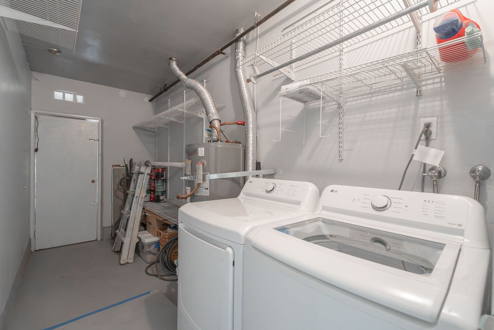 Las Vegas House: 2298 Golden Arrow Dr