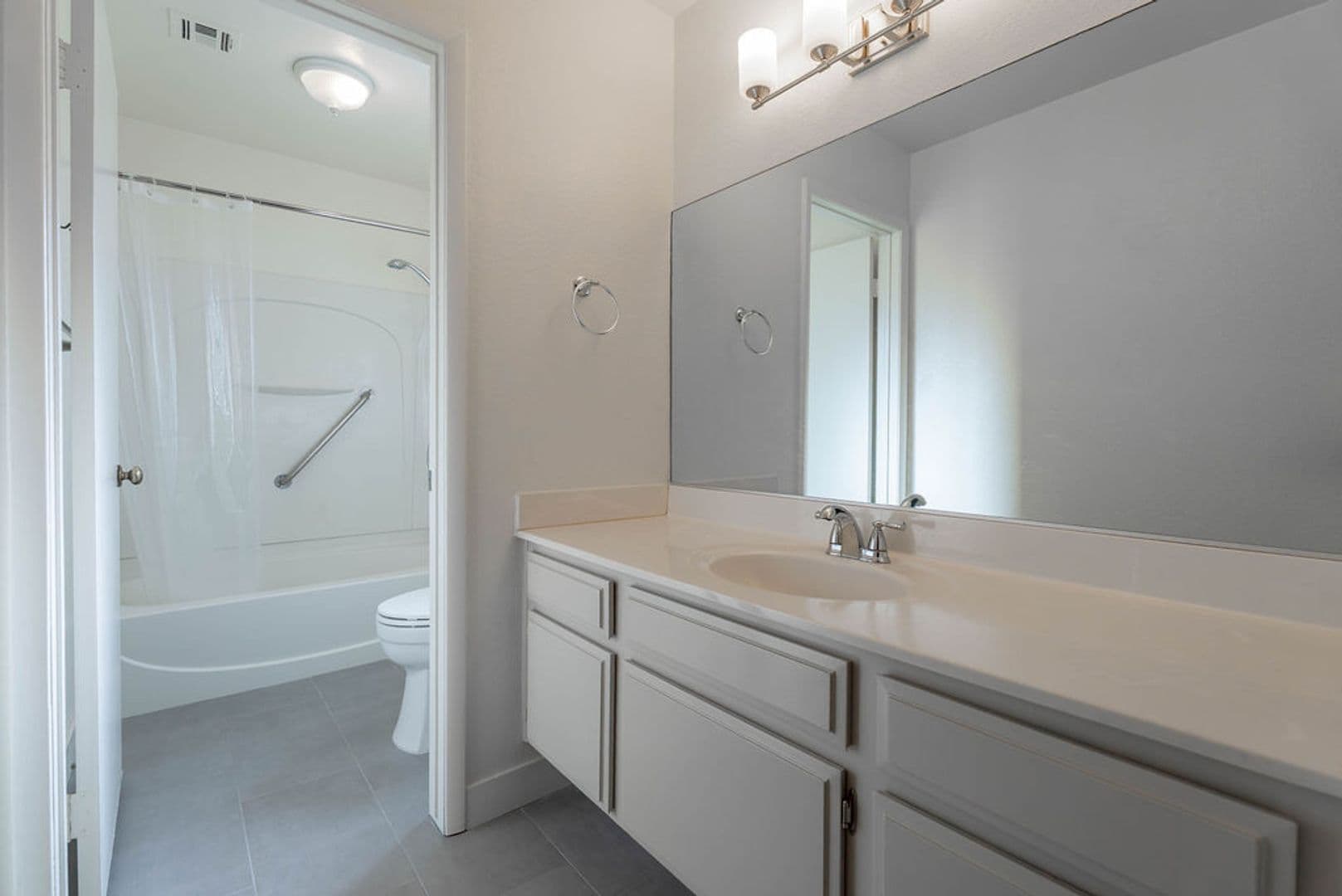 Las Vegas House: 7045 Sawtooth Dr