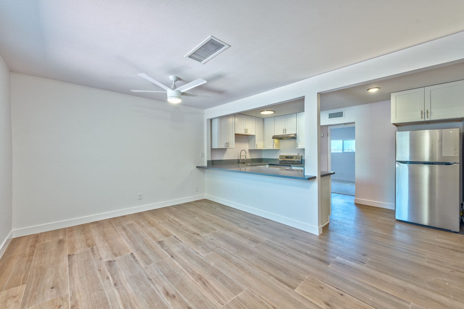 Henderson Apartment: 342 S Water St