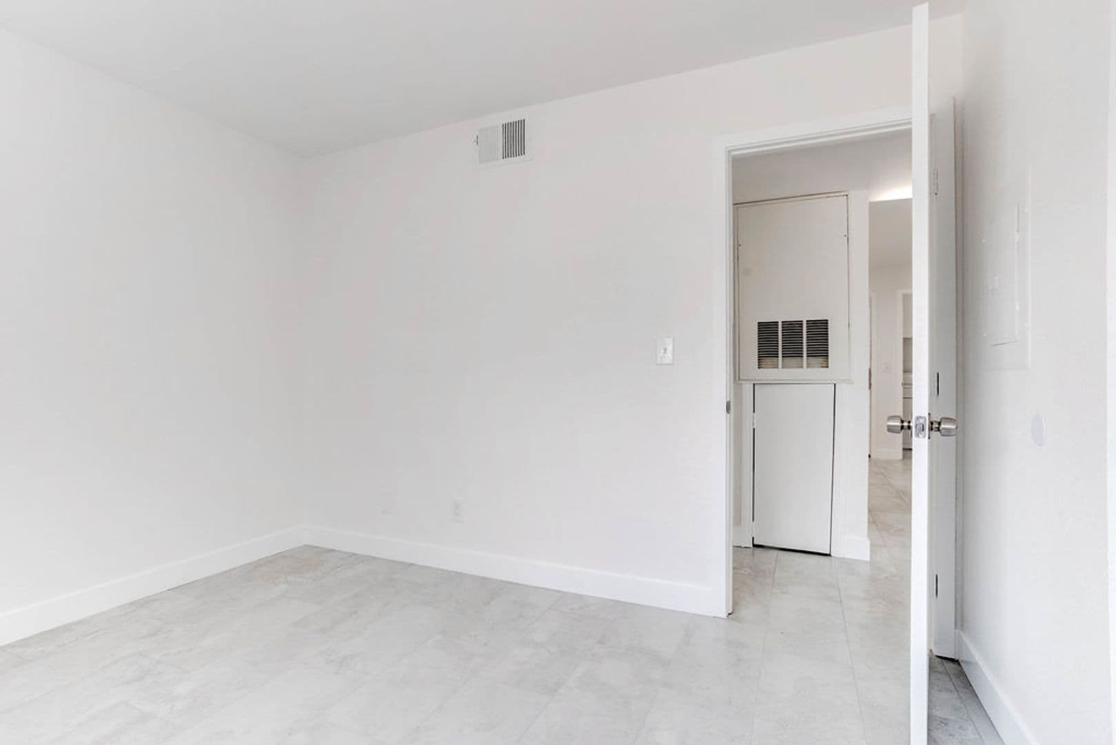Las Vegas Apartment: 1870 Nebula Dr