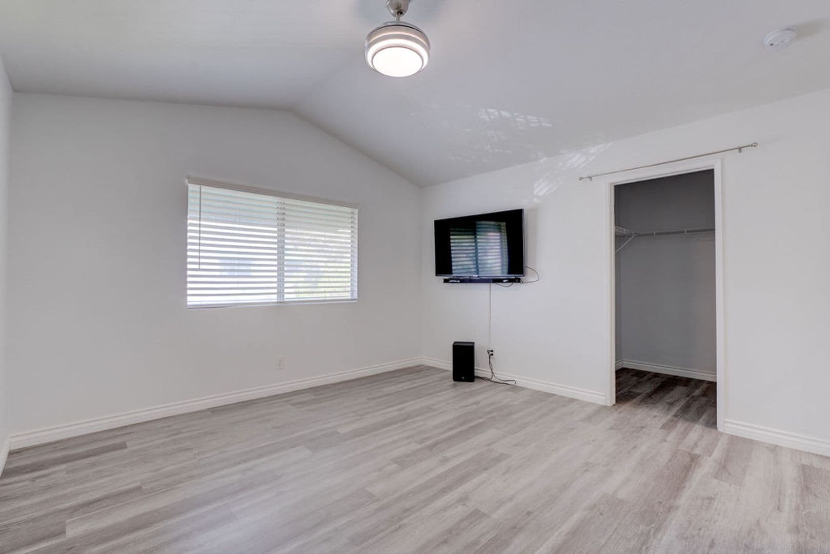 Las Vegas Condo: 600 Devonhall St #202