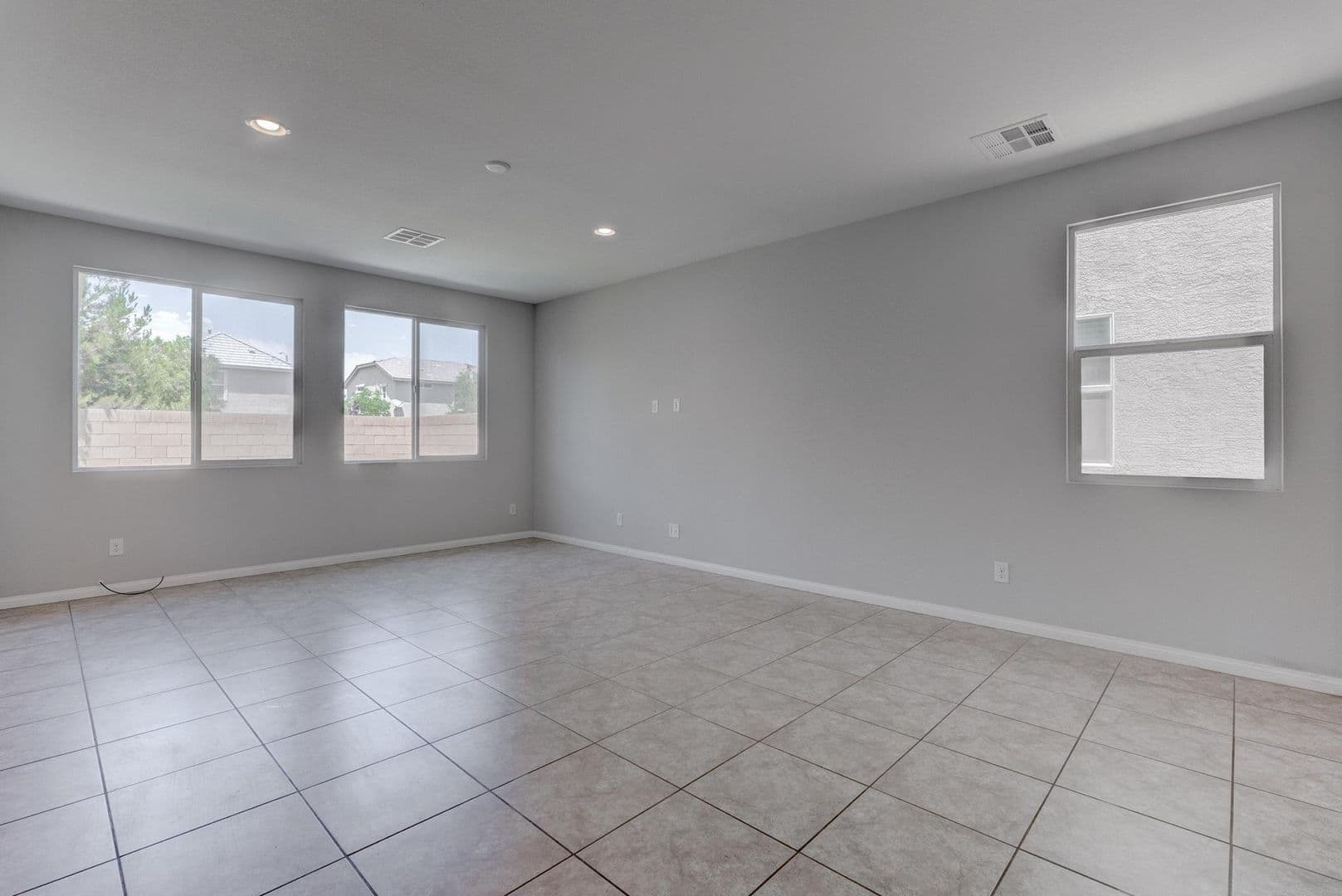 North Las Vegas House: 114 Manzanita Falls Ave
