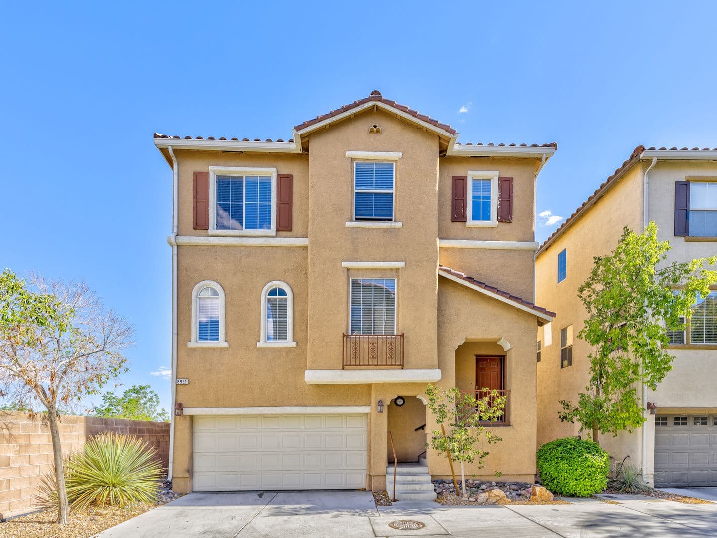Las Vegas House: 8921 James Carl Ct