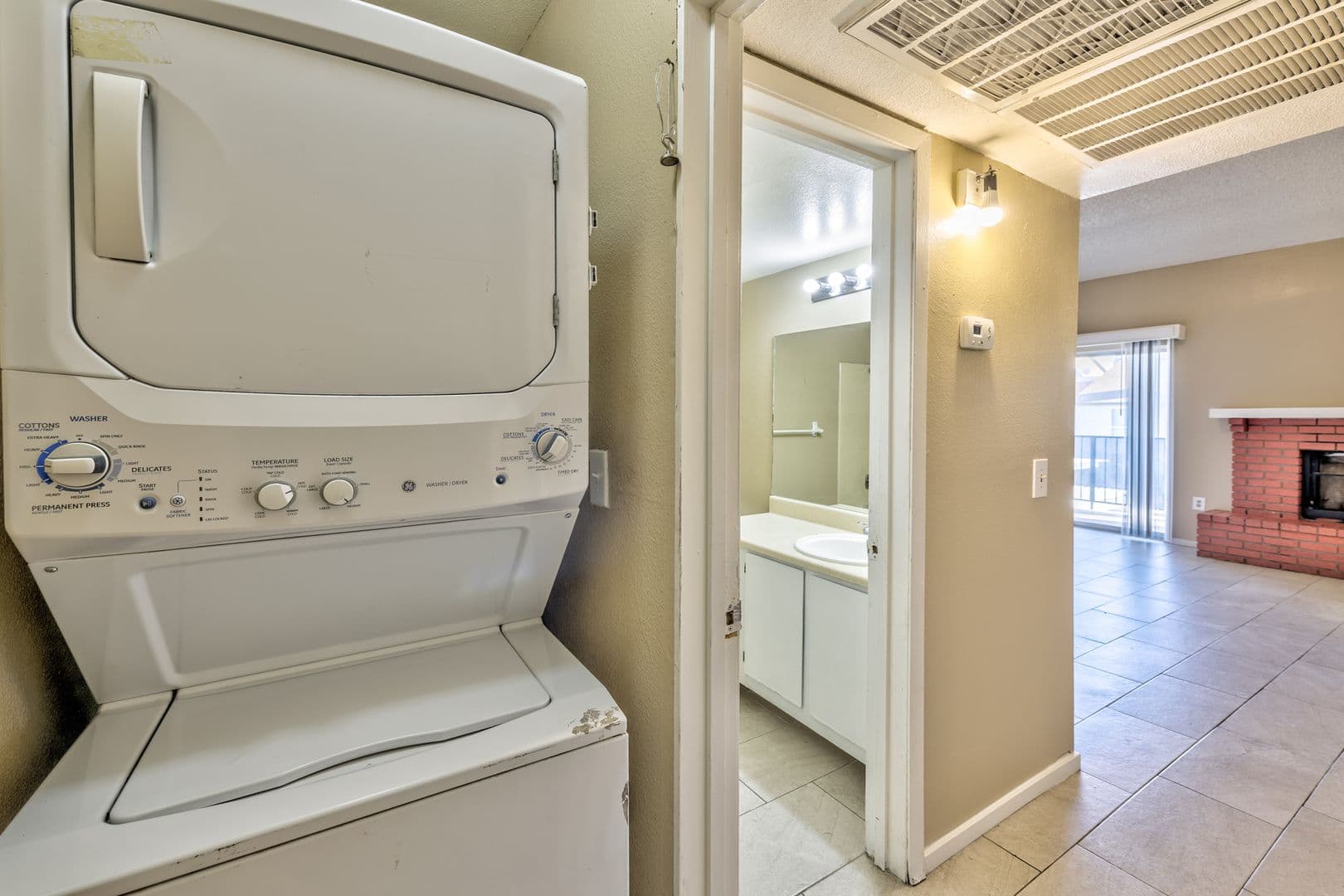 Las Vegas Townhome: 2981 Country Manor Ln # 123