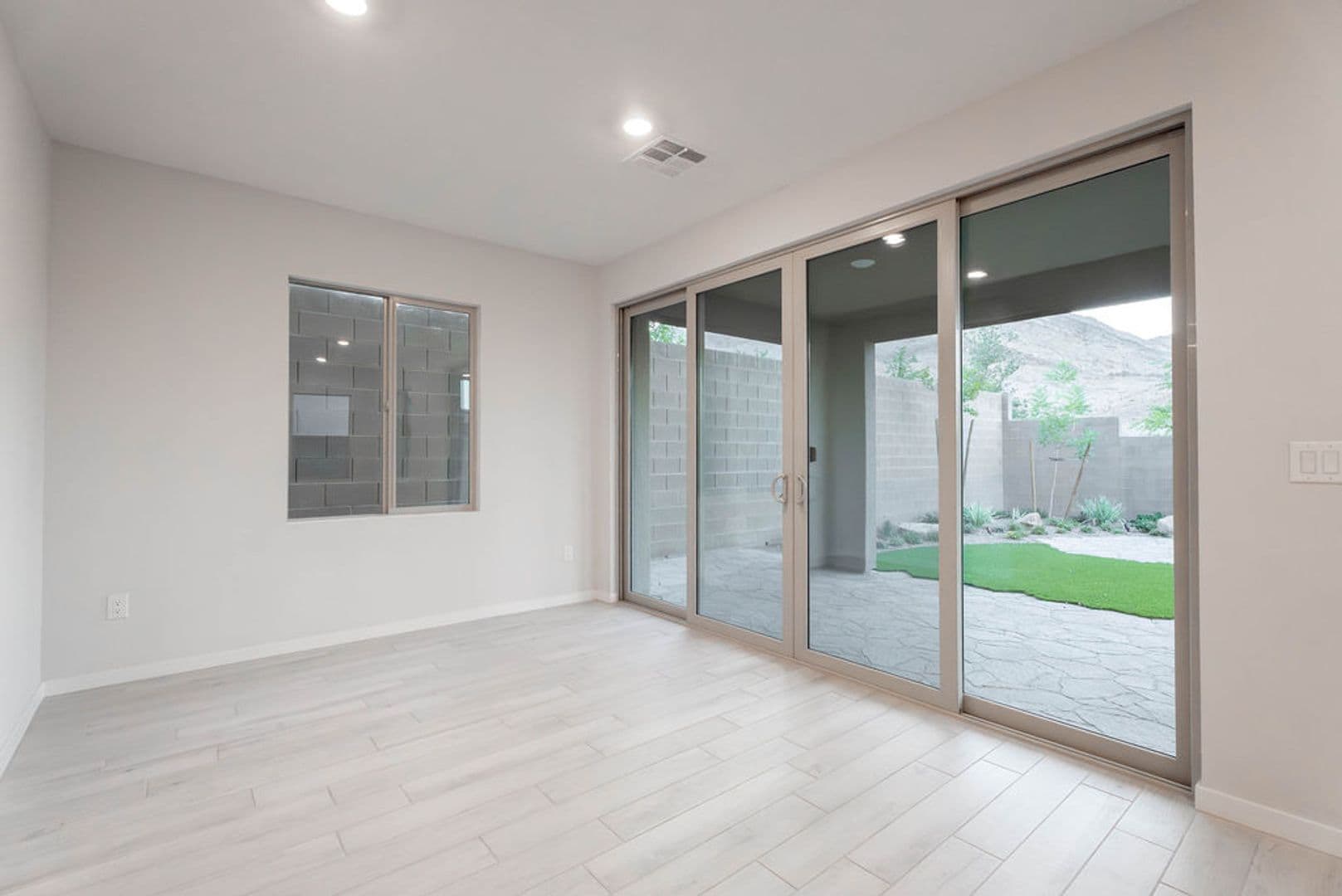 Las Vegas House: 11620 Desert Hollow Ave