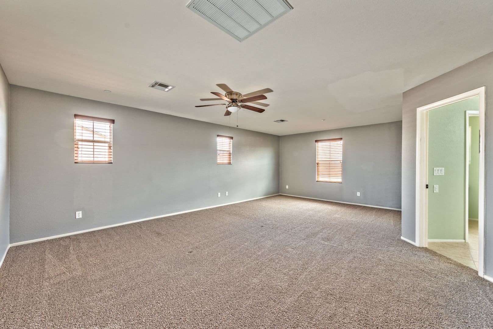 Henderson House: 3185 Sisley Garden Ave
