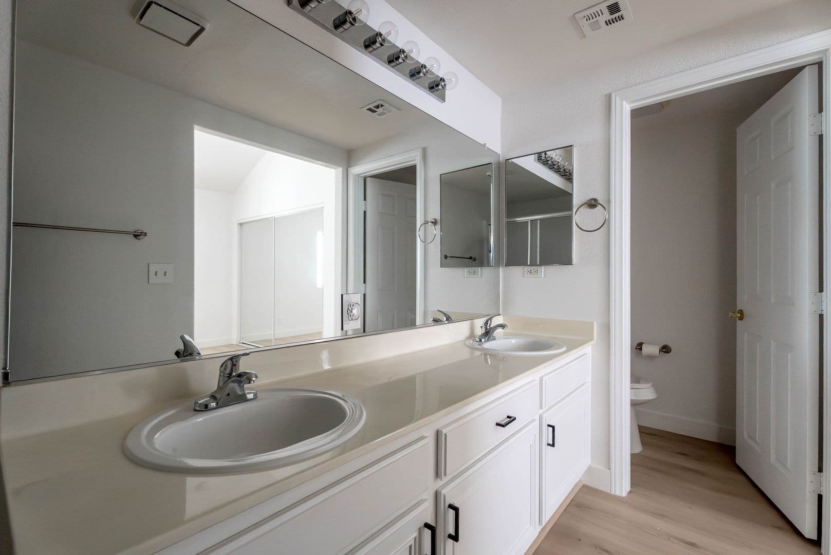Henderson Condo: 356 Seine Way #356