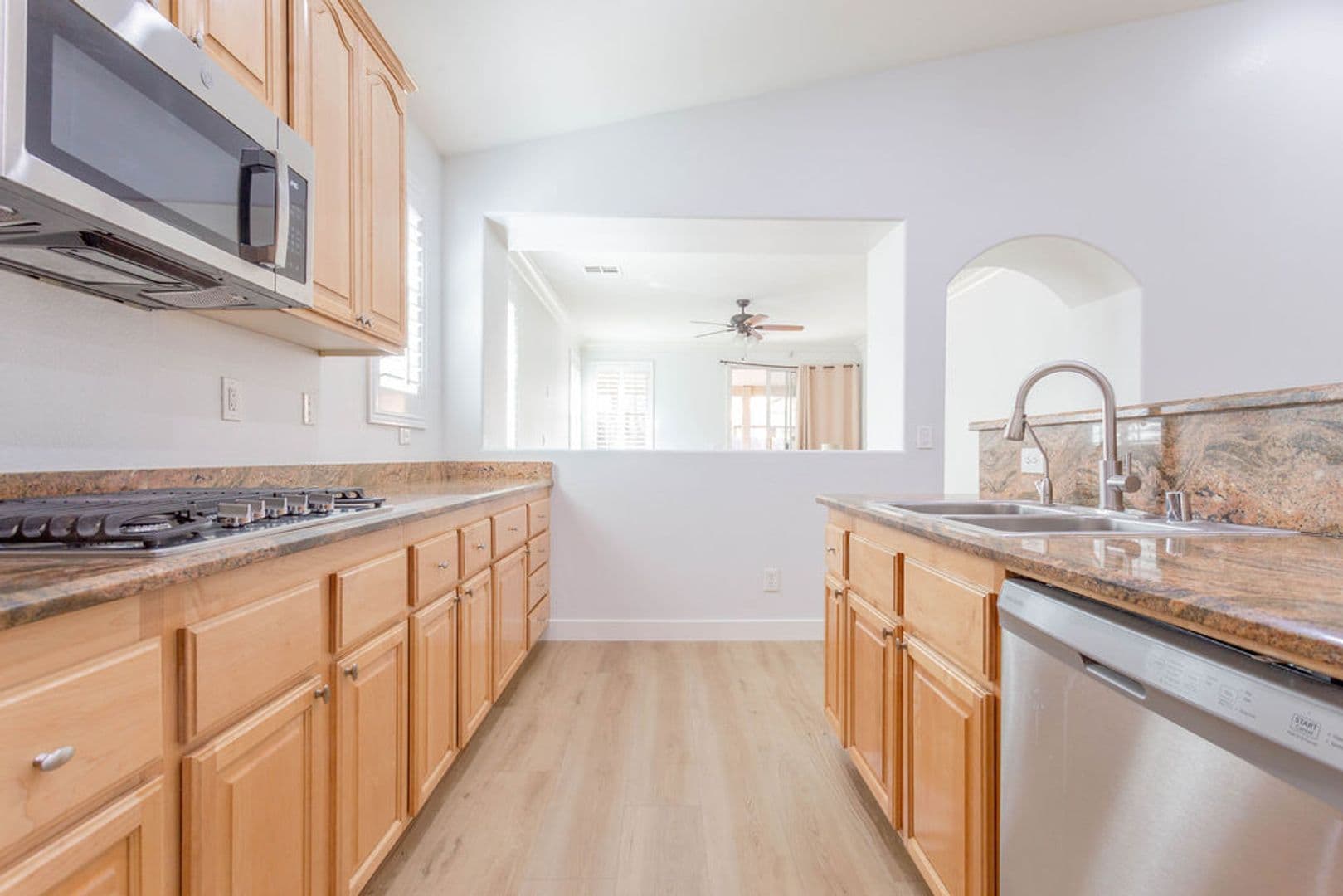 Las Vegas House: 9122 Sendero Ave