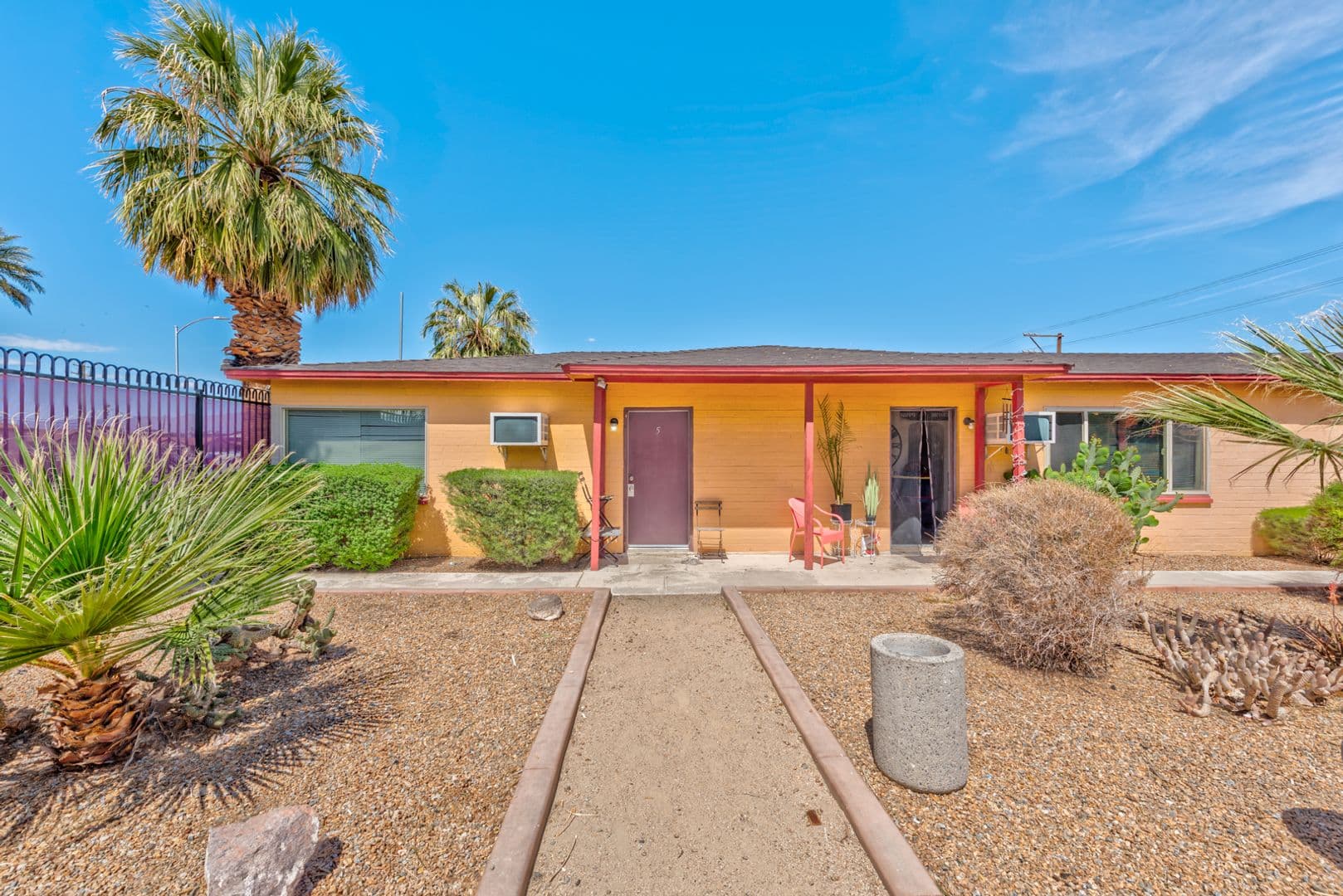 Las Vegas Apartment: 210 N 10th St