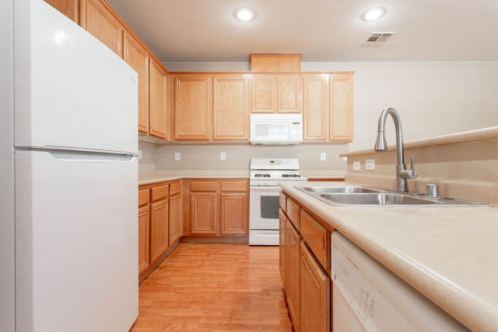 Las Vegas Townhome: 6250 W Arby Ave #195