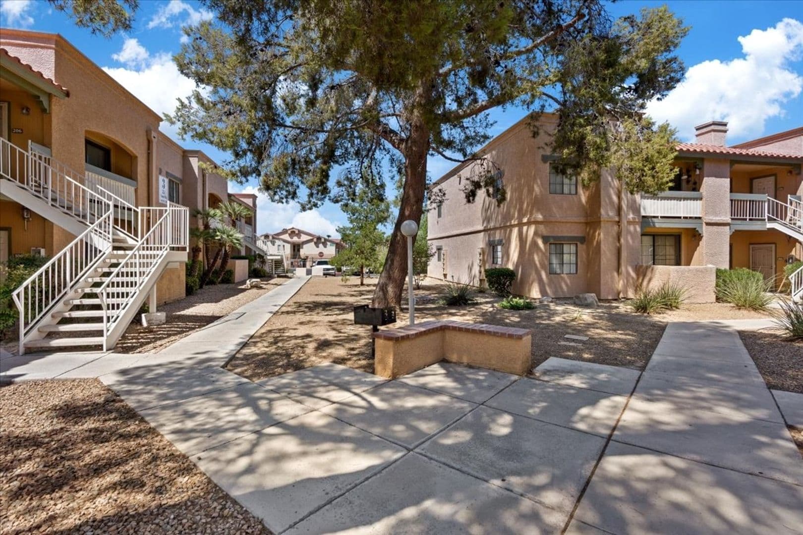 Las Vegas House: 5154 S Jones Blvd #203