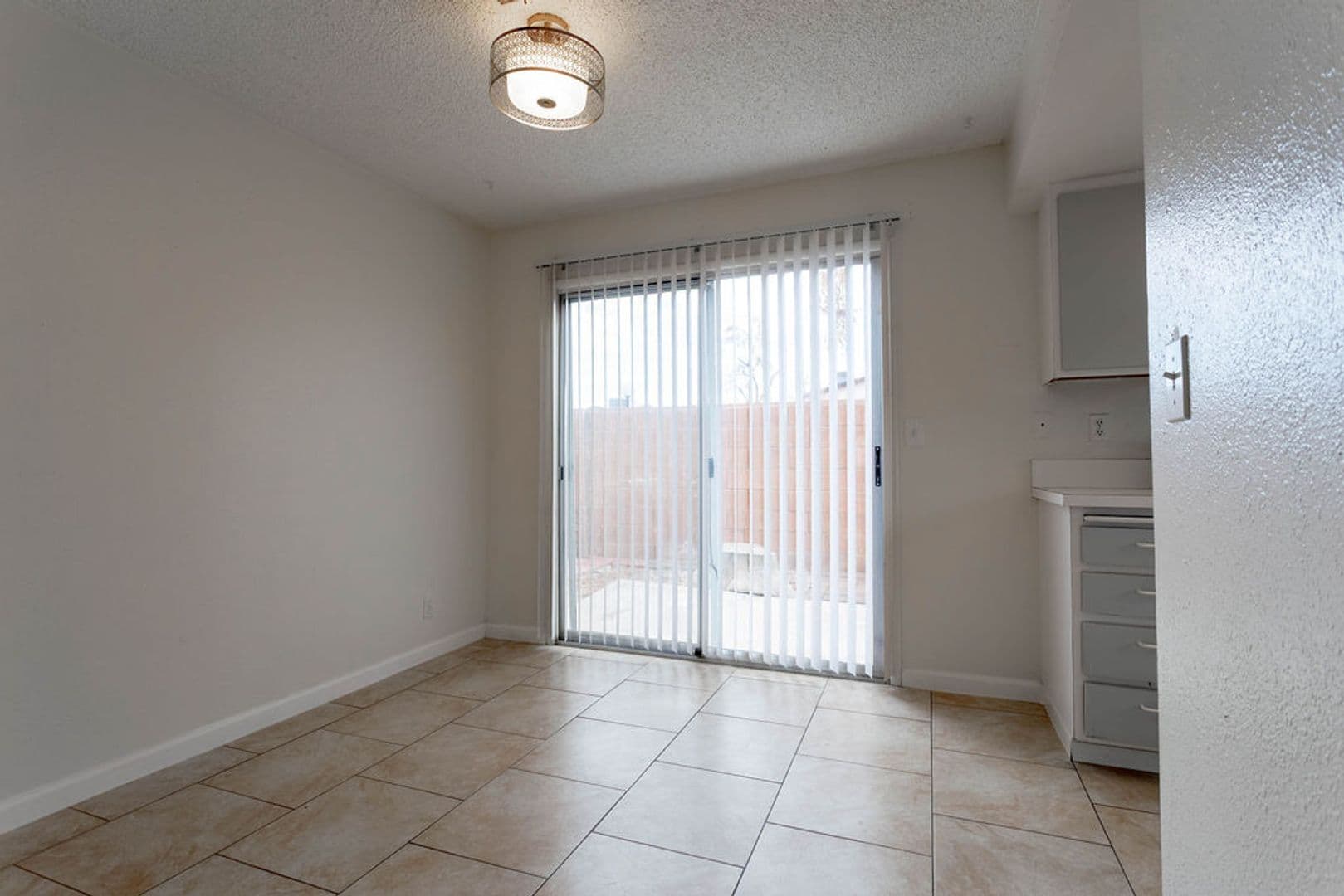 Las Vegas Townhome: 4362 Caliente St #15