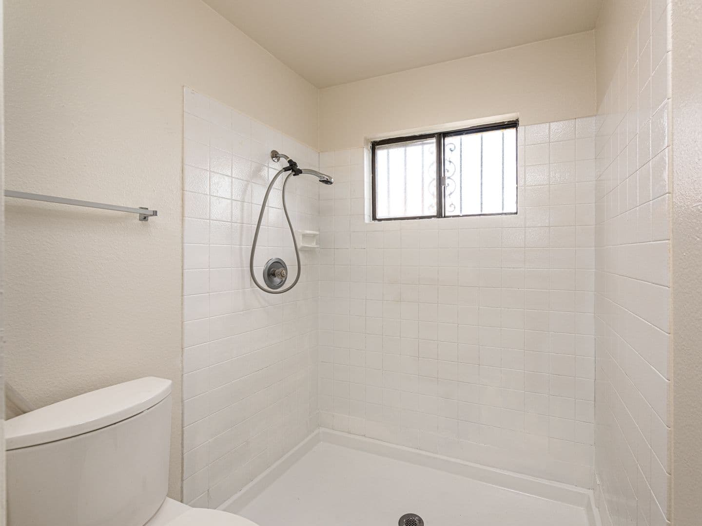 Las Vegas House: 2080 Karen Ave - B63